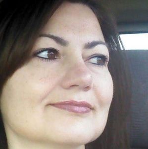 Meet your Posher, Sharon